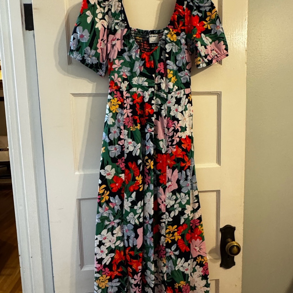 Old Navy Floral Dress with Vibrant Colors